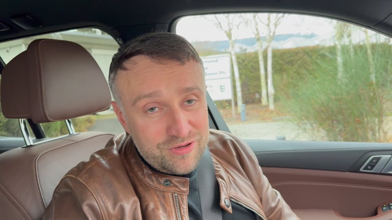 Video-Kundenstimme: Vitali Schell (Privatkunde) über den Kfz-Gutachter Alexander Fertig